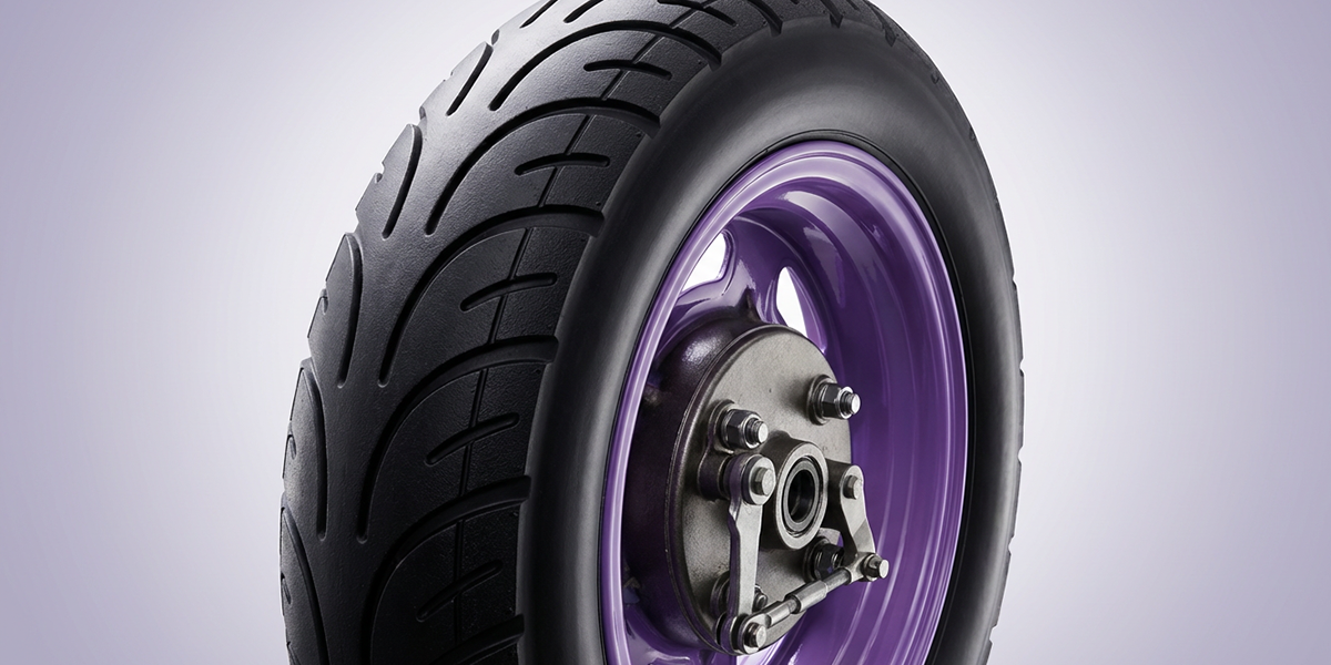 Wide Tire with Enhanced Grip