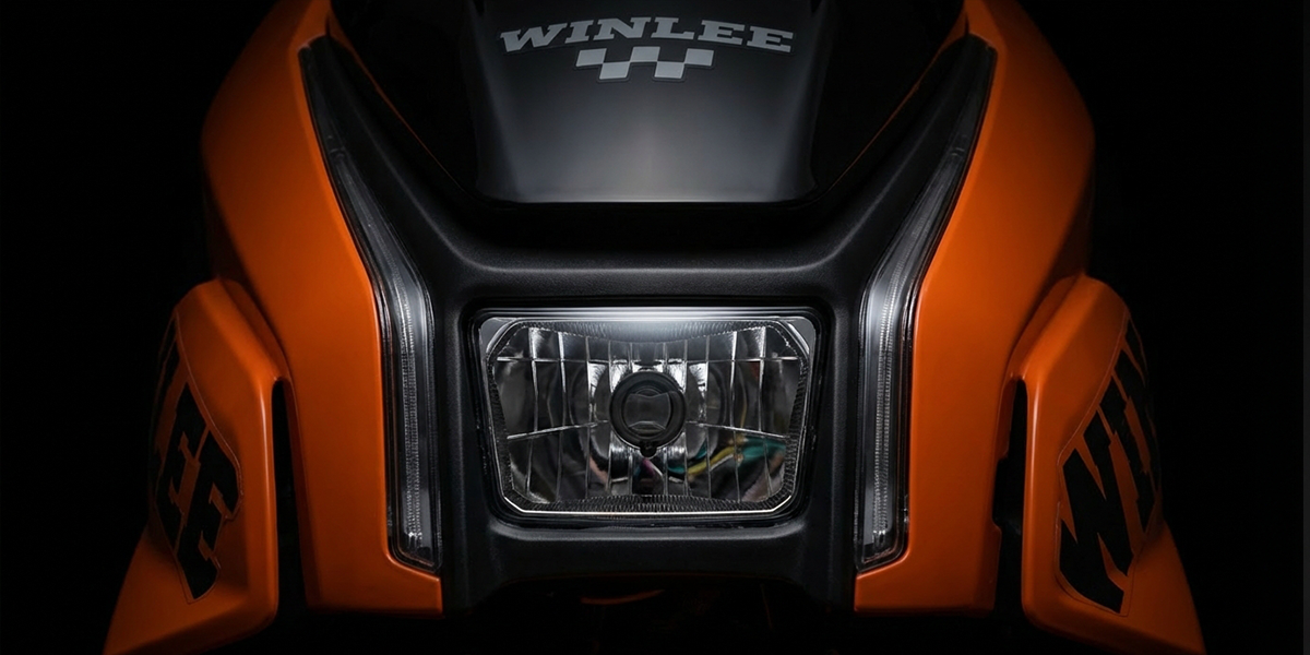 Integrated LED Headlight with V-Shape DRL