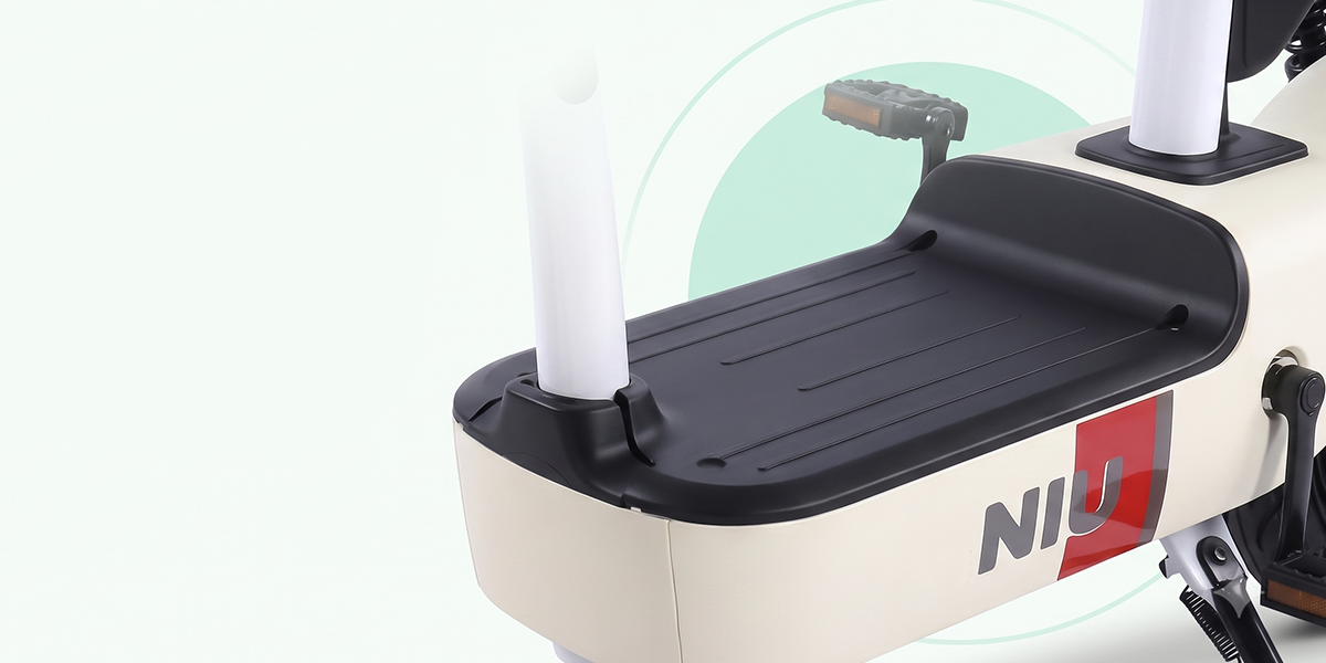 Wide Anti-Slip Footboard